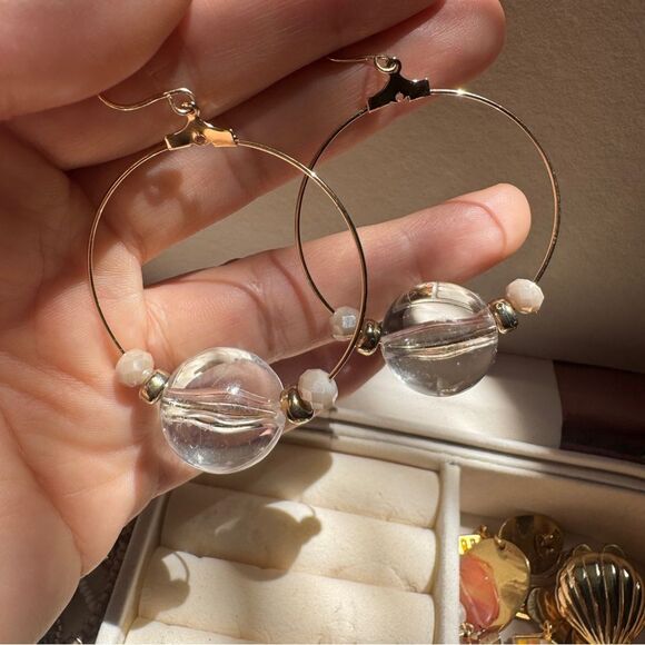 Elegant Gold and Clear Hoop Earrings - Picture 2 of 4